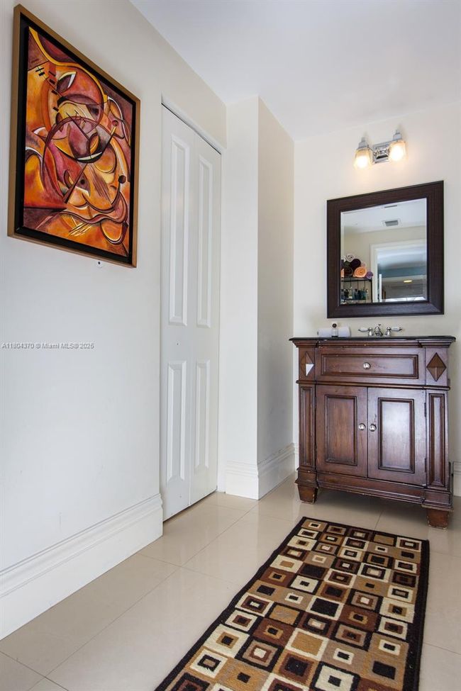 APT-3106 - 1250 S Miami Ave, Condo with 3 bedrooms, 2 bathrooms and null parking in Miami FL | Image 36