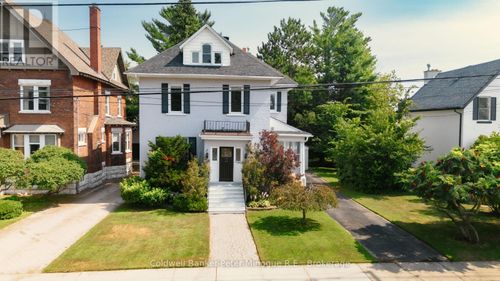 564 Copeland St, North Bay, ON, P1B3C6 | Card Image