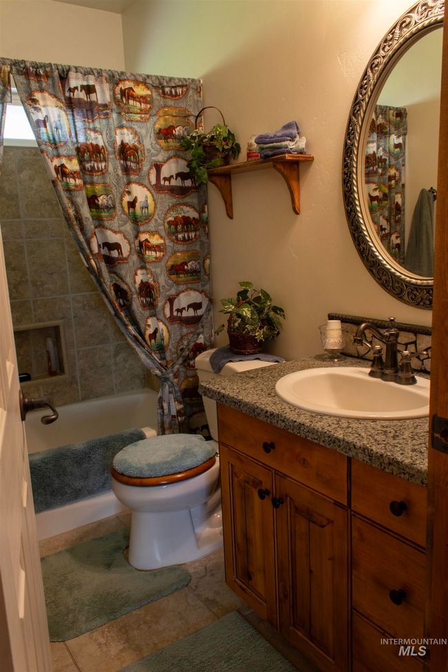 2318 S Elba Almo Rd, House other with 4 bedrooms, 2 bathrooms and 2 parking in Elba ID | Image 12