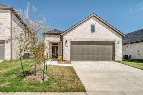 900 Pine Beach Dr, Mckinney, TX, 75071-1153 | Card Image
