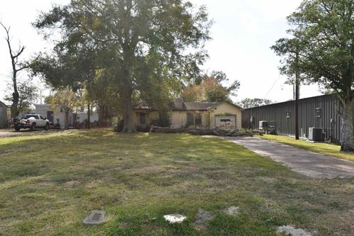 3515 Central Blvd, Nederland, TX, 77627-3221 | Card Image