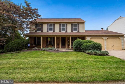 2131 Silentree Dr, VIENNA, VA, 22182-5171 | Card Image