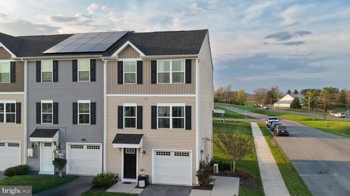 10 Norcross Ct, MARTINSBURG, WV, 25403-1688 | Card Image