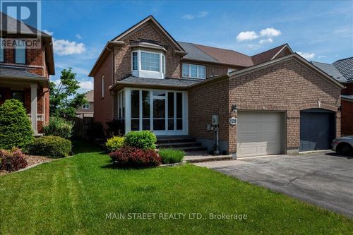 128 Tunbridge Rd, Barrie, ON, L4M6S2 | Card Image
