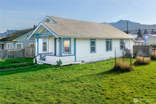 734 W 4th St, Port Angeles, WA, 98363-2246 | Card Image