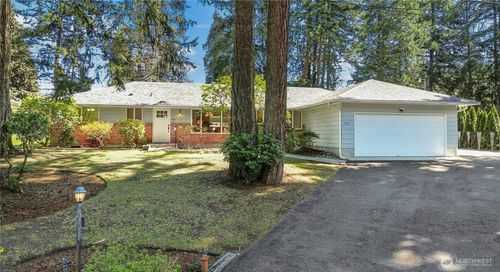 14321 Duryea Ln S, Tacoma, WA, 98444-2016 | Card Image
