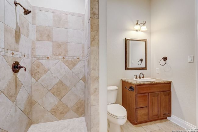 445 Hanging Oak, House other with 4 bedrooms, 4 bathrooms and null parking in Spring Branch TX | Image 16