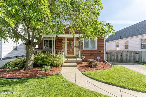 3019 Muirfield Ave, Toledo, OH, 43614-3750 | Card Image