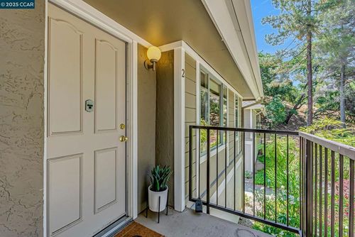 apt-2-3395 Tice Creek Dr, Walnut Creek, CA, 94595-4133 | Card Image