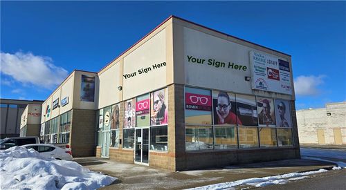 {{alt}} | Card Image