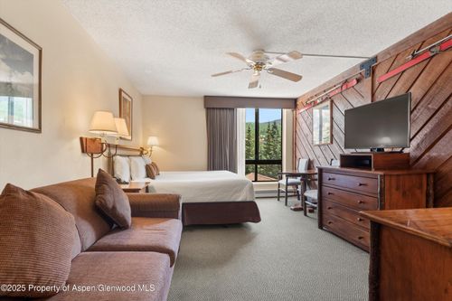 623-and-625-300 Carriage Way, Snowmass Village, CO, 81615-5467 | Card Image