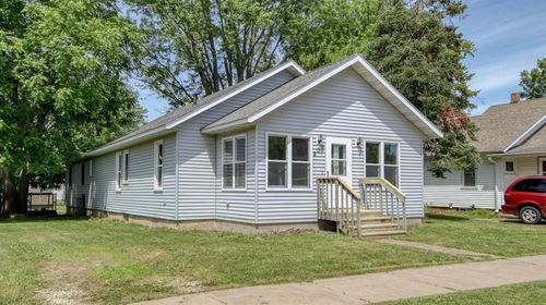 208 S 7th St, Cornell, WI, 54732-8146 | Card Image