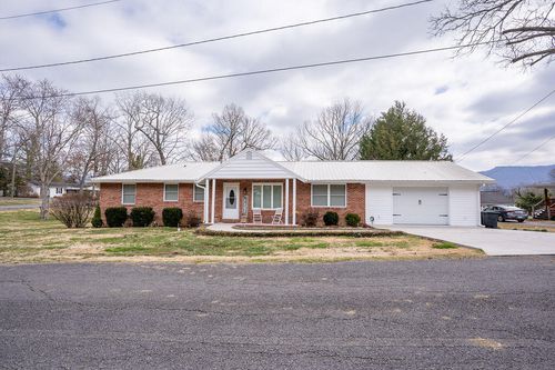 19 May Ave, Trenton, GA, 30752-2519 | Card Image