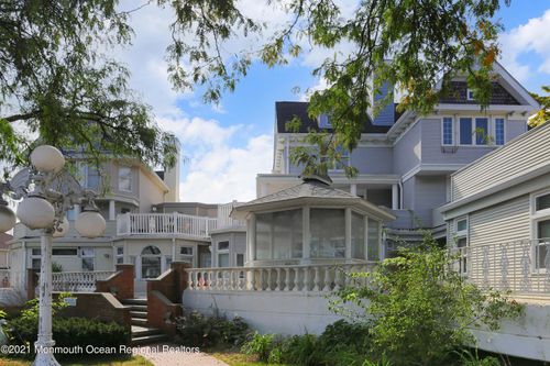 11-100 1st St, Keyport, NJ, 07735-1500 | Card Image
