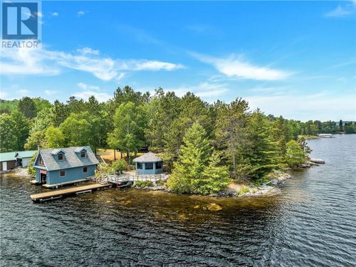 696 Pine Cone Rd, Skead, ON, P0M2Y0 | Card Image