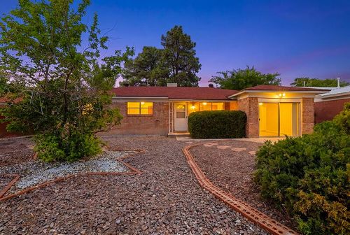 4721 Comanche Rd Ne, Albuquerque, NM, 87110-1178 | Card Image