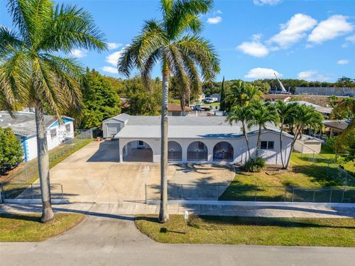 30031 Sw 145th Ct, Homestead, FL, 33033-3913 | Card Image