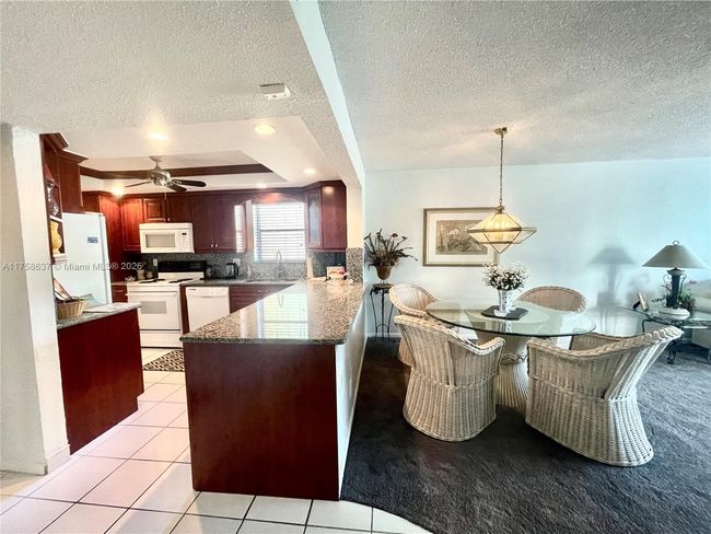 APT-311D - 2309 S Cypress Bend Dr, Condo with 3 bedrooms, 2 bathrooms and null parking in Pompano Beach FL | Image 8