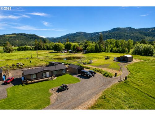 70724 Bear Creek Rd, Wallowa, OR, 97885-8225 | Card Image