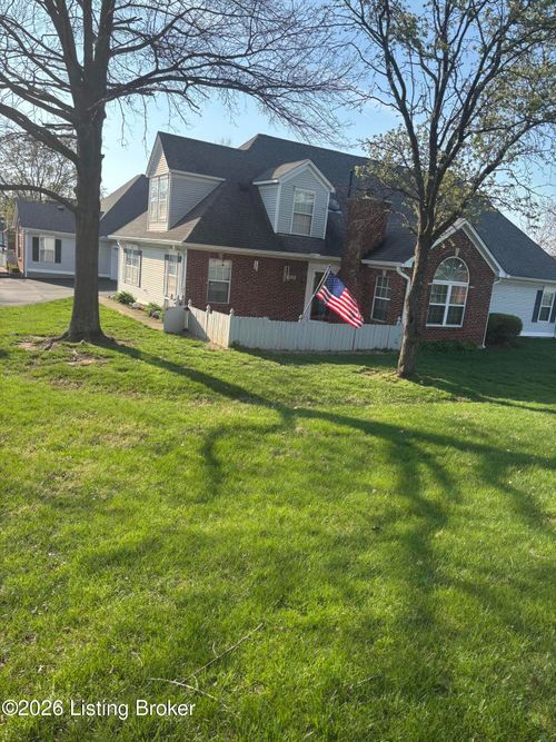 8120 Meadowgreen Pl, Louisville, KY, 40299-6510 | Card Image