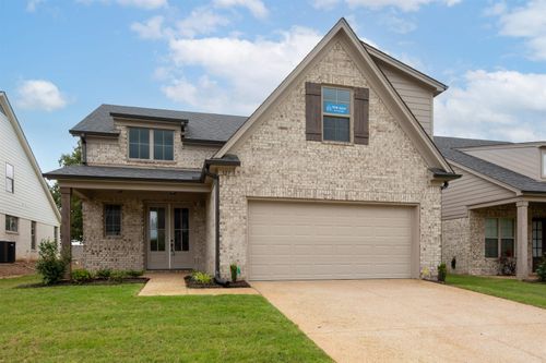 327 Saint Andrews Dr, Oakland, TN, 38060-5390 | Card Image