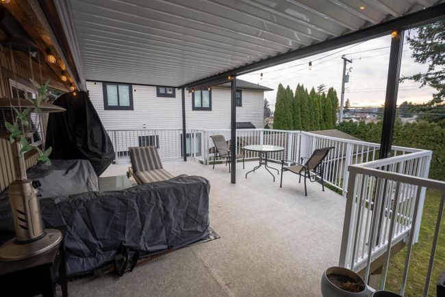 3740 Balsam Crescent, House other with 5 bedrooms, 3 bathrooms and 8 parking in Abbotsford BC | Image 36
