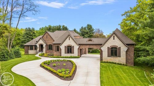 60330 Mount Vernon Rd, Rochester, MI, 48306-2036 | Card Image