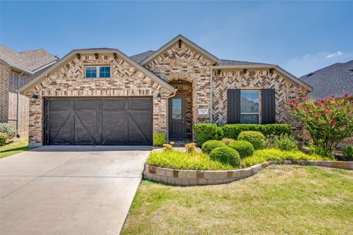 7025 Trailhead St, Aubrey, TX, 76227-1816 | Card Image