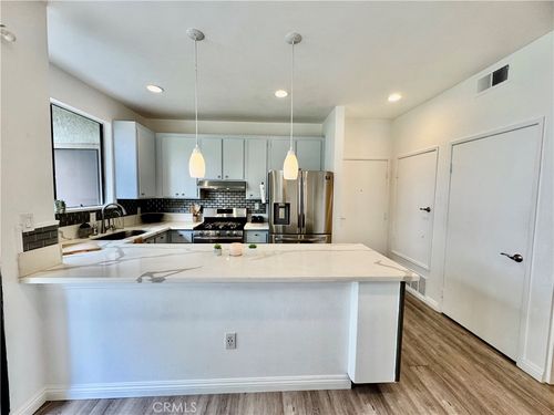 e-10580 Lakeside Dr N, Garden Grove, CA, 92840 | Card Image