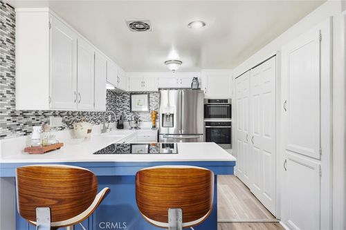 527 W 169th St, Gardena, CA, 90248-3005 | Card Image