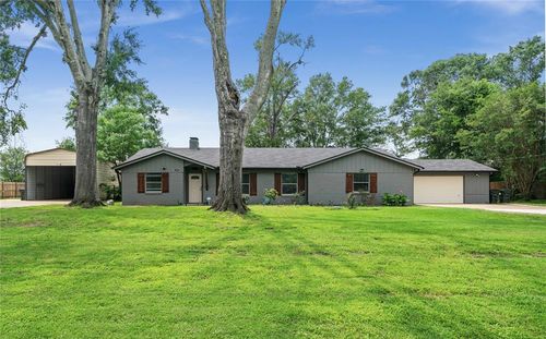 11142 County Road 2206, Tyler, TX, 75707-4726 | Card Image