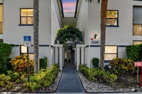 apt-l-5265 Brisata Cir, Boynton Beach, FL, 33437-5234 | Card Image