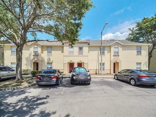 2749 Club Cortile Cir, KISSIMMEE, FL, 34746-5721 | Card Image