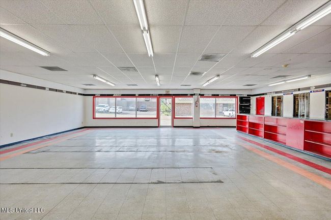 15-230 Clinton Plaza | Image 15