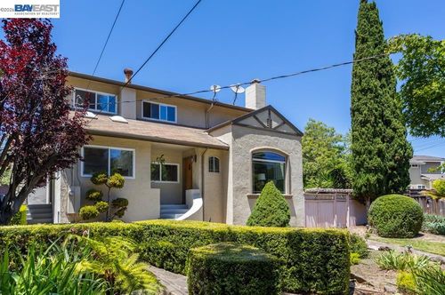 3354 D St, Hayward, CA, 94541-4590 | Card Image