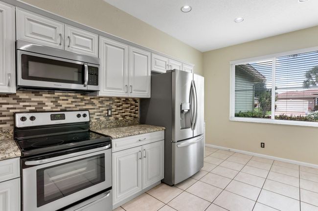 5779 Island Reach Ln, Condo with 3 bedrooms, 2 bathrooms and null parking in Boynton Beach FL | Image 14