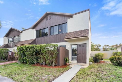 apt-33-3200 Nw 5th Ter, Pompano Beach, FL, 33064-3044 | Card Image