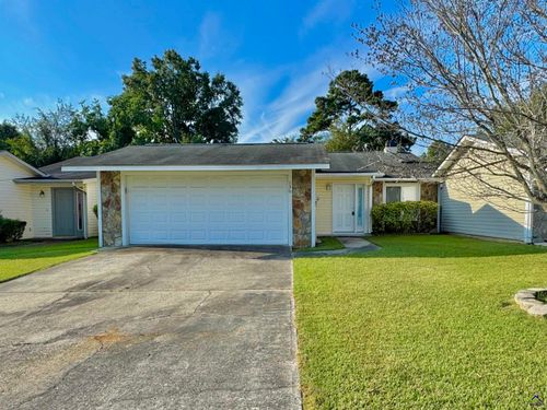 130 Pleasant Hill Ct, Warner Robins, GA, 31088-6812 | Card Image