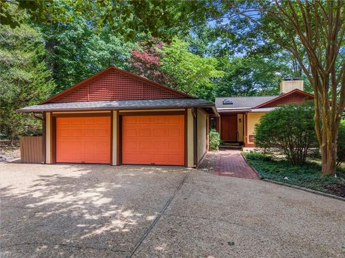 106 Black Oak Dr, Williamsburg, VA, 23185-4410 | Card Image