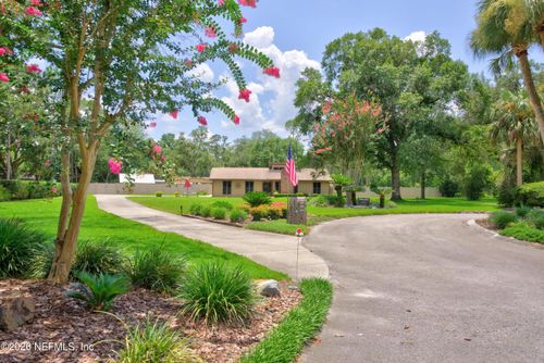 1555 Surrey Glen Cove, Middleburg, FL, 32068 | Card Image