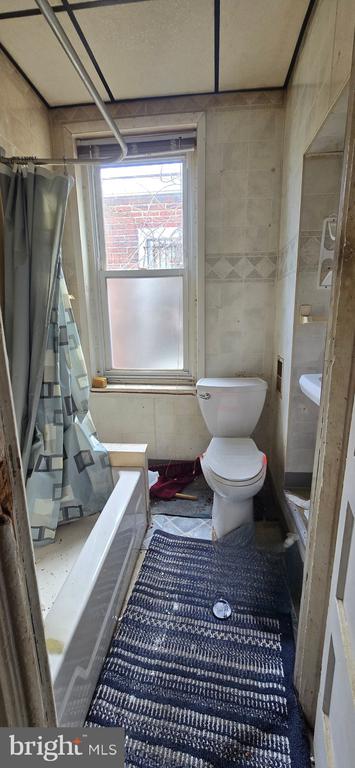 Residential in PHILADELPHIA 4