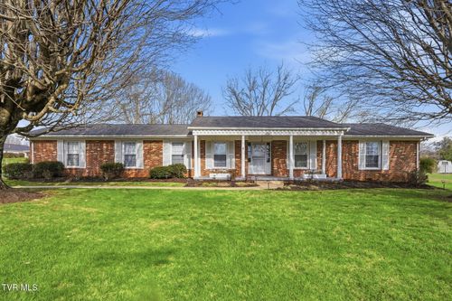 806 Hiwassee Heights Dr, Johnson City, TN, 37601-7503 | Card Image