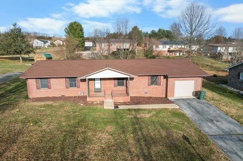 983 Beverly Dr, Abingdon, VA, 24210-2463 | Card Image