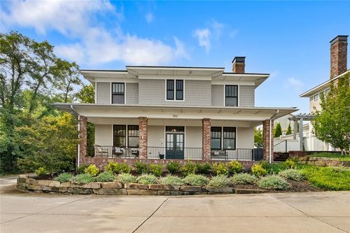 1850 N Clifton Ave, Fayetteville, AR, 72701-3032 | Card Image