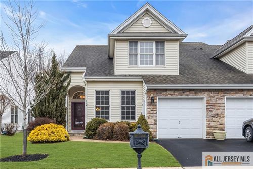12 Yates Ave, Somerset, NJ, 08873-7289 | Card Image