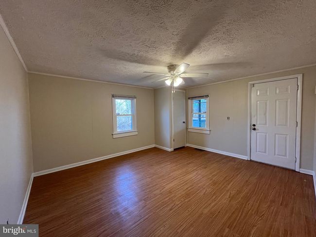 5280 Merry Oaks Rd, Home with 2 bedrooms, 1 bathrooms and null parking in THE PLAINS VA | Image 6