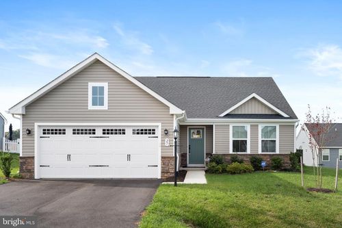 27 Wyoming Way, HEDGESVILLE, WV, 25427-7773 | Card Image