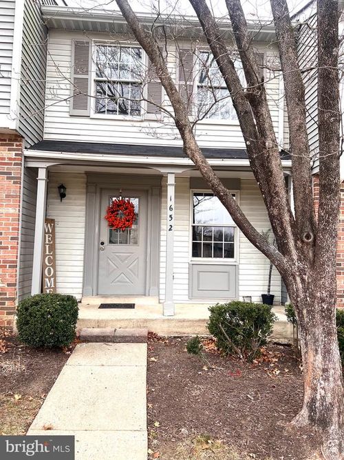 1652 Thenia Pl, WOODBRIDGE, VA, 22192-2827 | Card Image