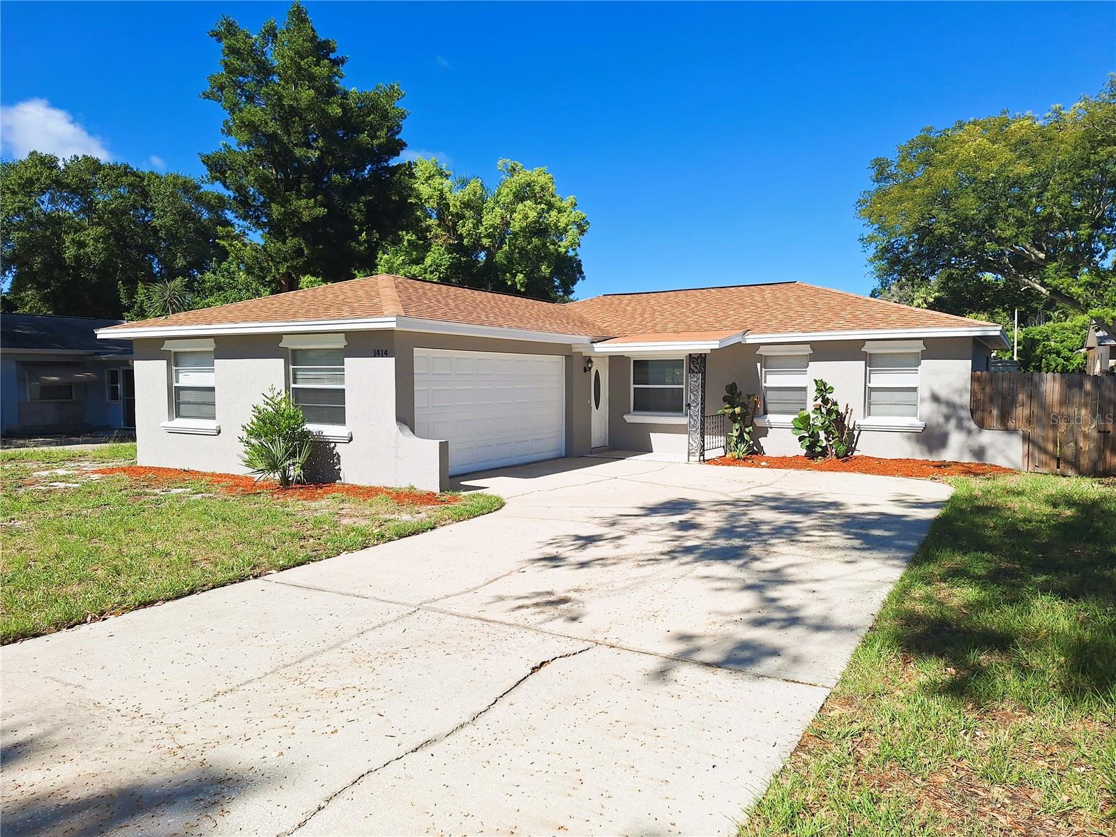 Cromwell Dr, Tarpon Springs, FL 34689