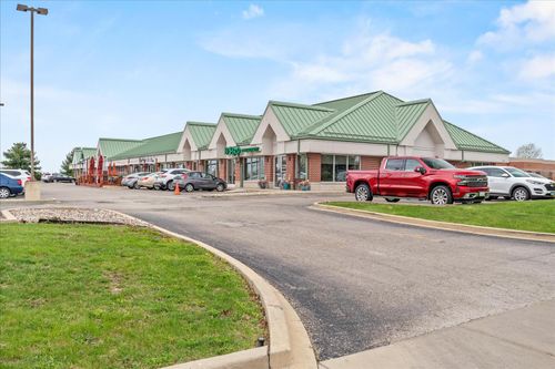 3200 Ginger Creek Dr, Springfield, IL, 62711-7238 | Card Image